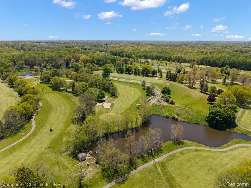 24428 Sheringham Drive Lyon Charter Township MI 48178
