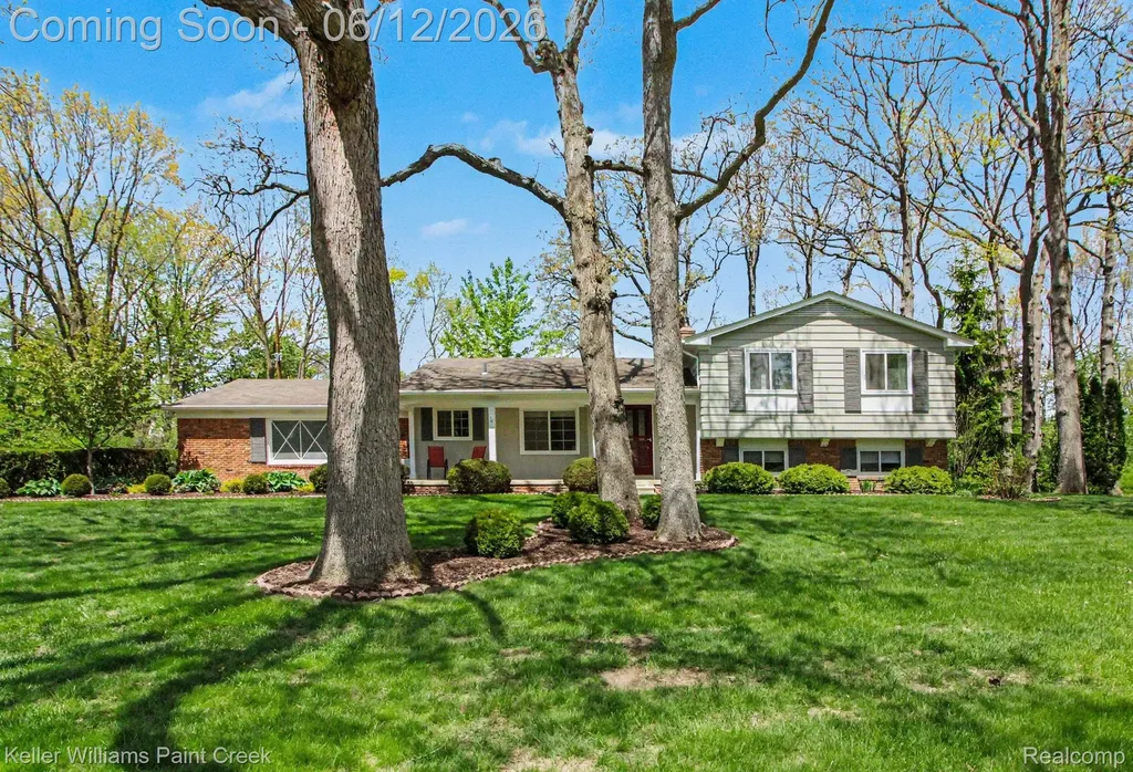 3370 Aquinas Drive Rochester Hills City MI 48309
