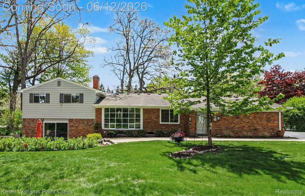 3370 Aquinas Drive Rochester Hills City MI 48309