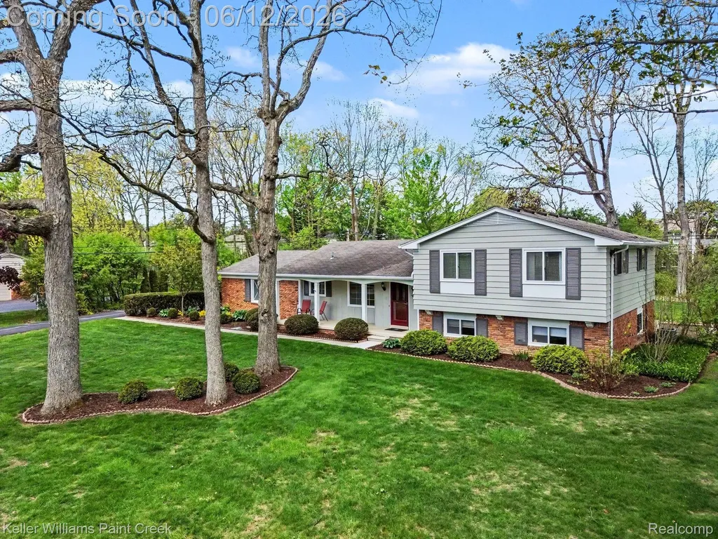 3370 Aquinas Drive Rochester Hills City MI 48309