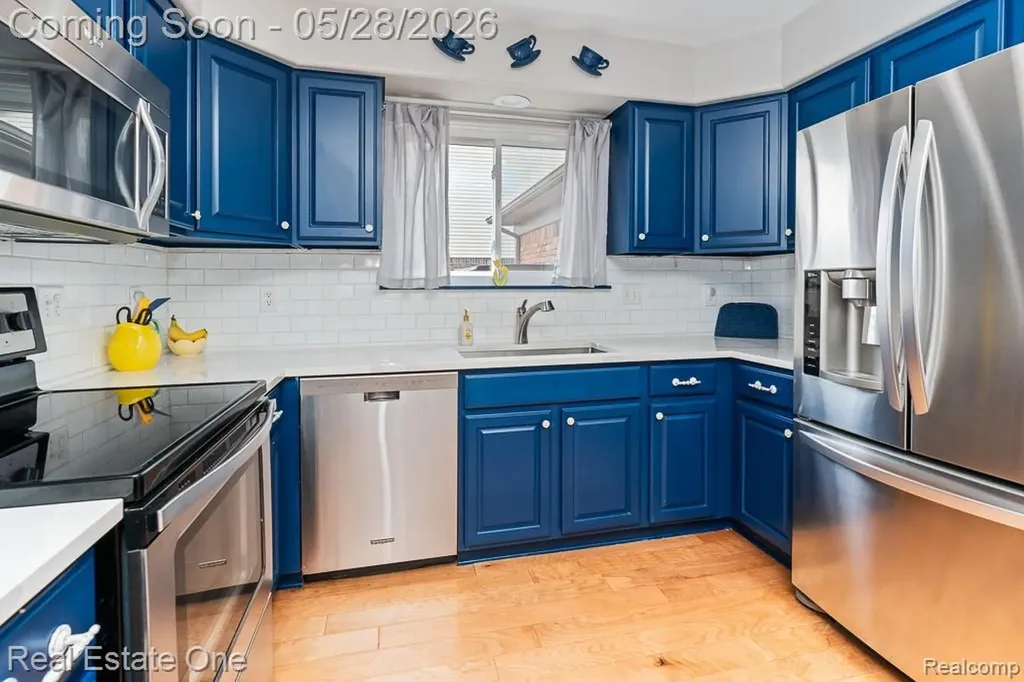 40788 Executive Drive Sterling Heights City MI 48313