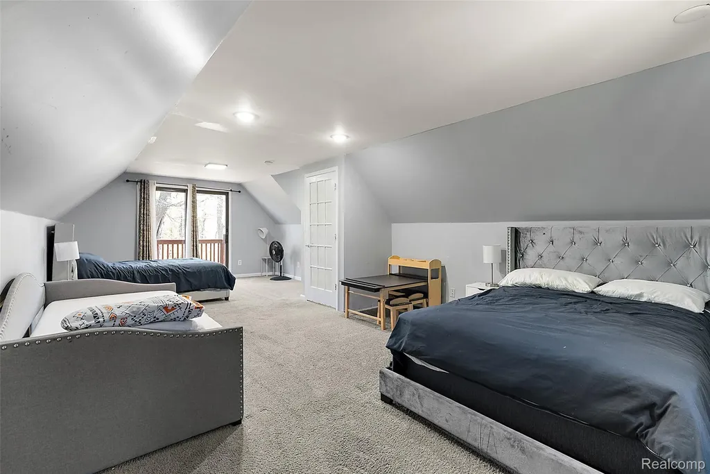 2475 S Ortonville Road Brandon Charter Township MI 48462