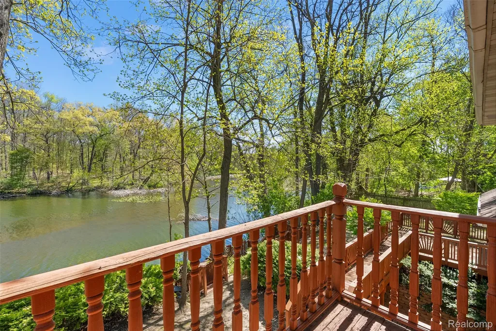2475 S Ortonville Road Brandon Charter Township MI 48462