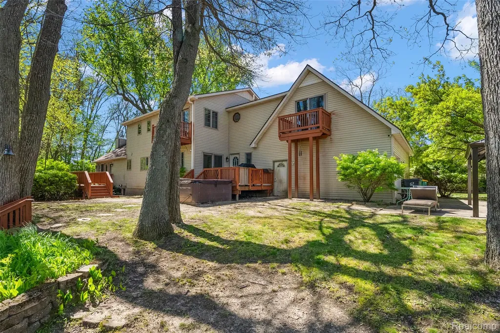 2475 S Ortonville Road Brandon Charter Township MI 48462