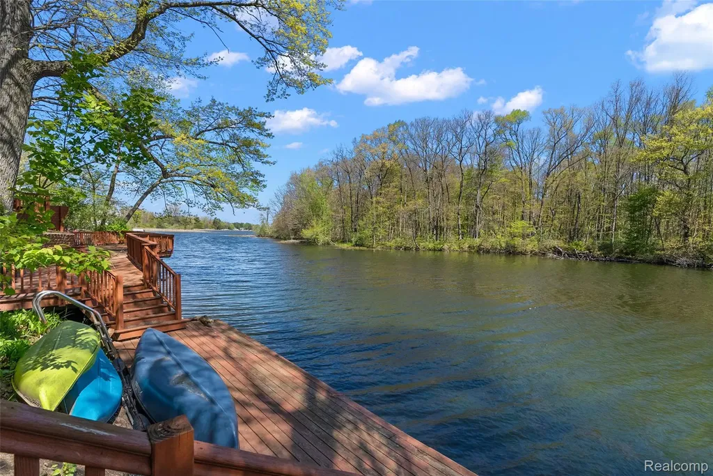 2475 S Ortonville Road Brandon Charter Township MI 48462