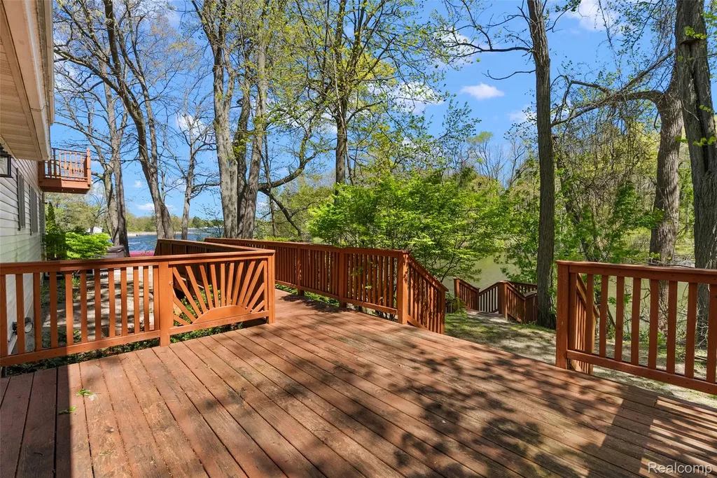 2475 S Ortonville Road Brandon Charter Township MI 48462