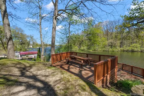 2475 S Ortonville Road Brandon Charter Township MI 48462
