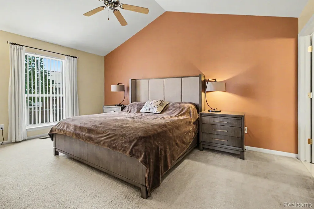 24211 Chesapeake Circle Commerce Charter Township MI 48390