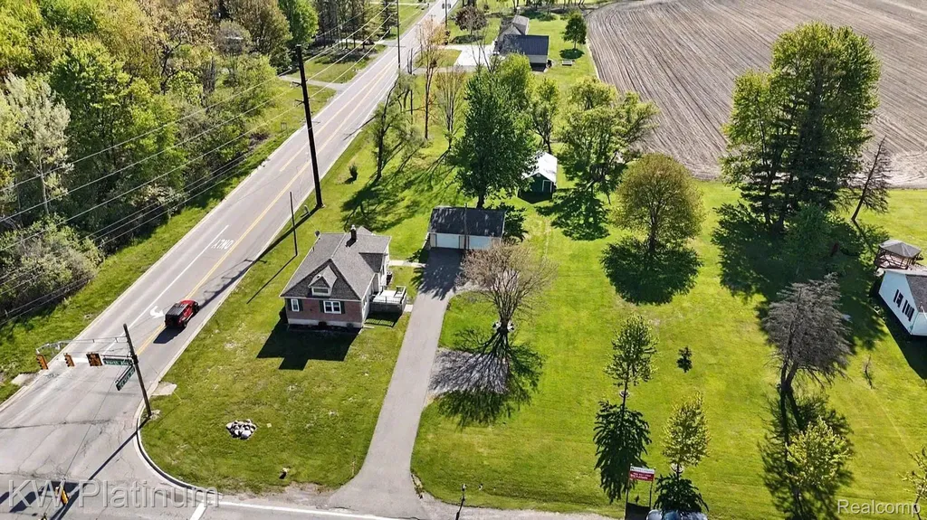 52900 North Avenue Macomb Township MI 48042