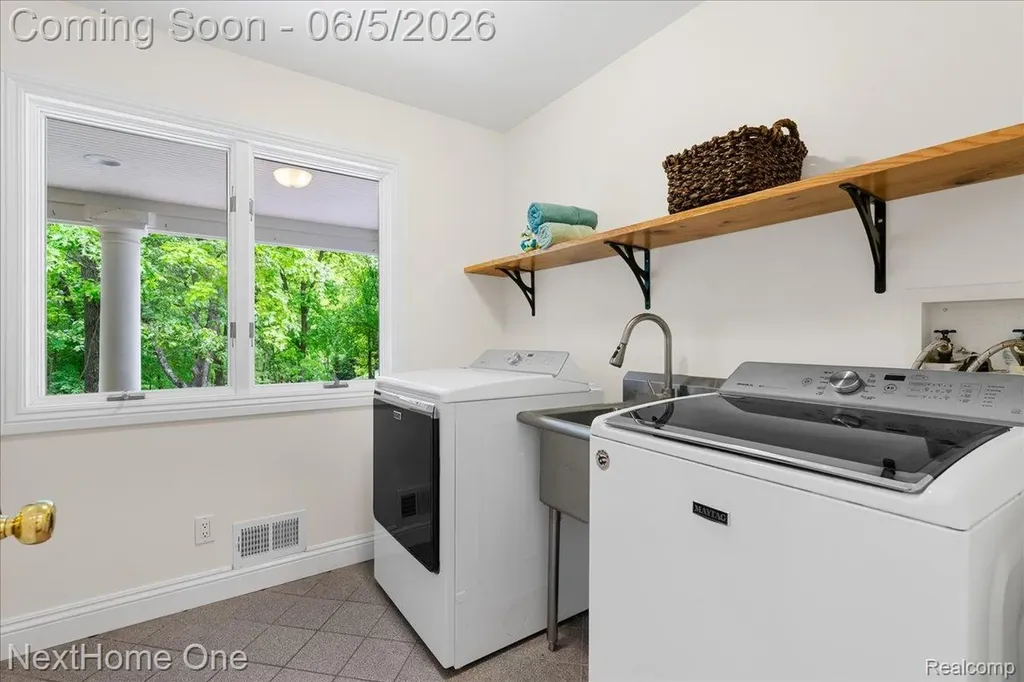 2533 Spring Grove Drive Genoa Township MI 48114