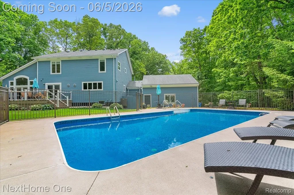 2533 Spring Grove Drive Genoa Township MI 48114