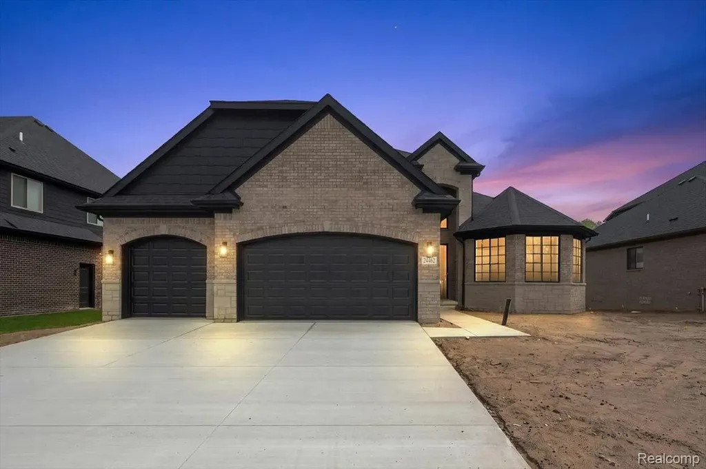 24462 Sawgrass Drive Macomb Township MI 48042