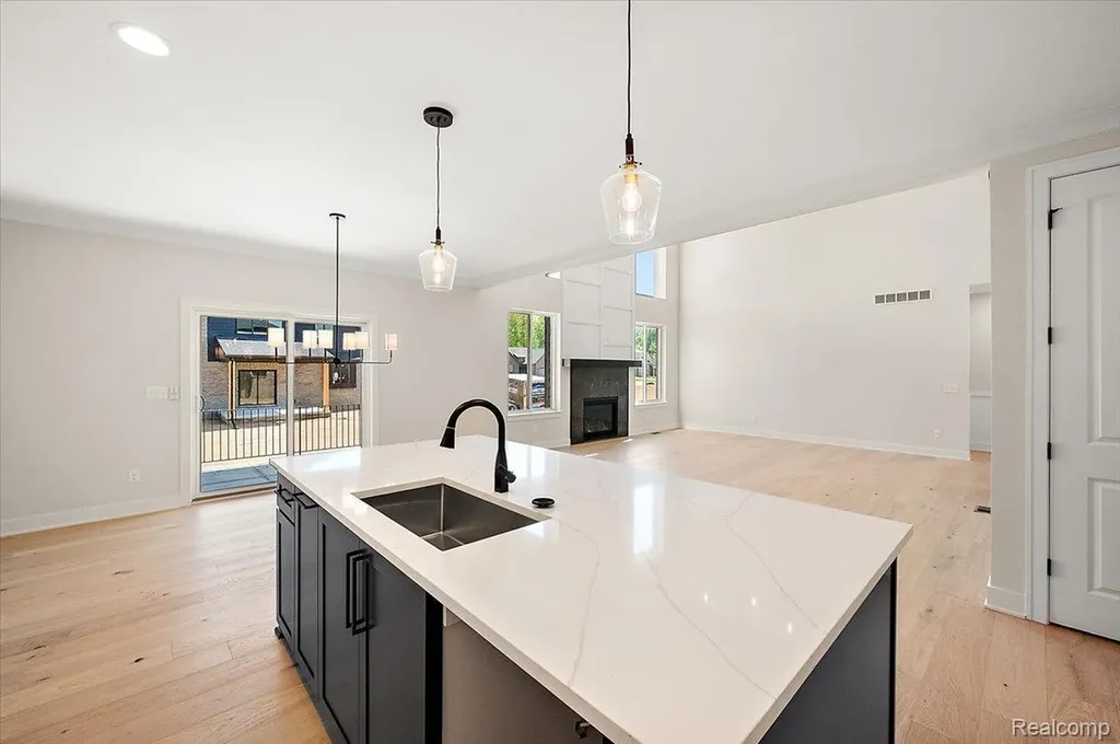 24462 Sawgrass Drive Macomb Township MI 48042