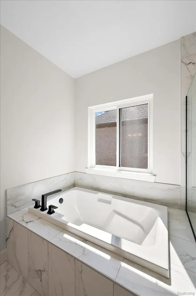 24462 Sawgrass Drive Macomb Township MI 48042
