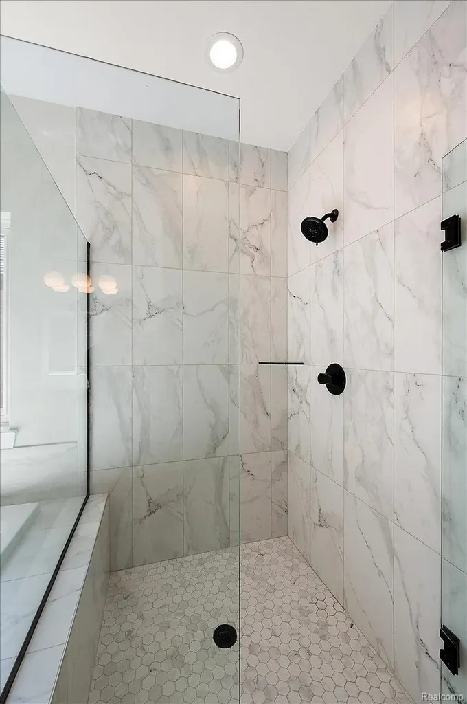 24462 Sawgrass Drive Macomb Township MI 48042