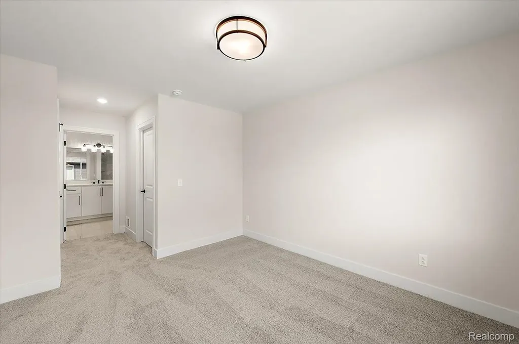 24462 Sawgrass Drive Macomb Township MI 48042