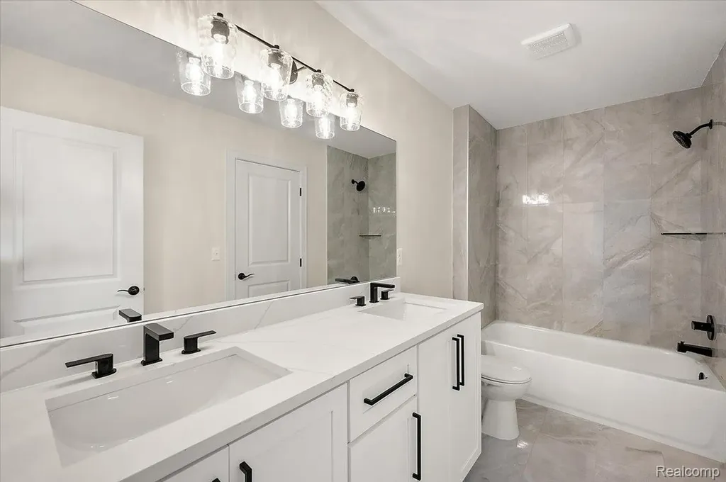24462 Sawgrass Drive Macomb Township MI 48042