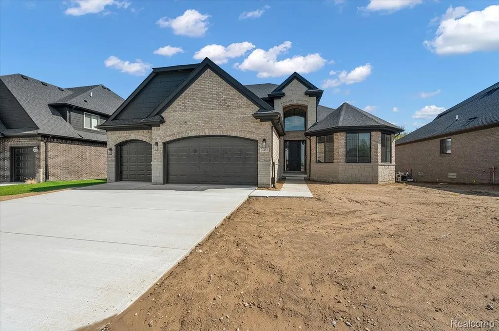 24462 Sawgrass Drive Macomb Township MI 48042