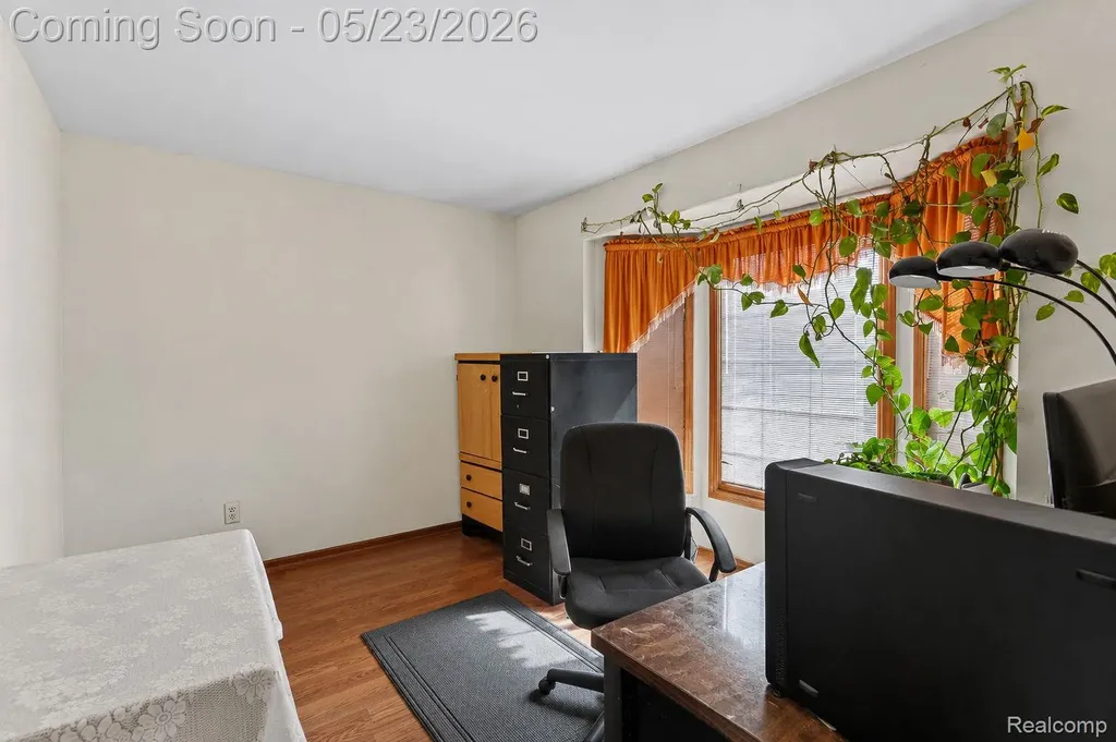 19767 Liverpool Avenue Livonia City MI 48152