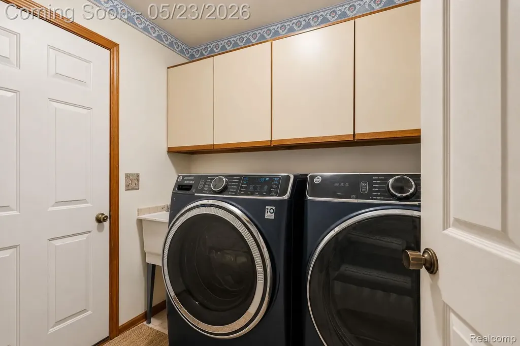 19767 Liverpool Avenue Livonia City MI 48152