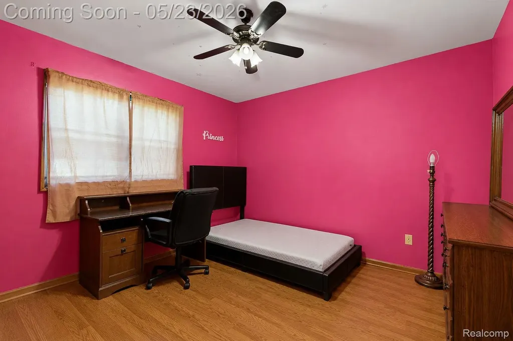 19767 Liverpool Avenue Livonia City MI 48152