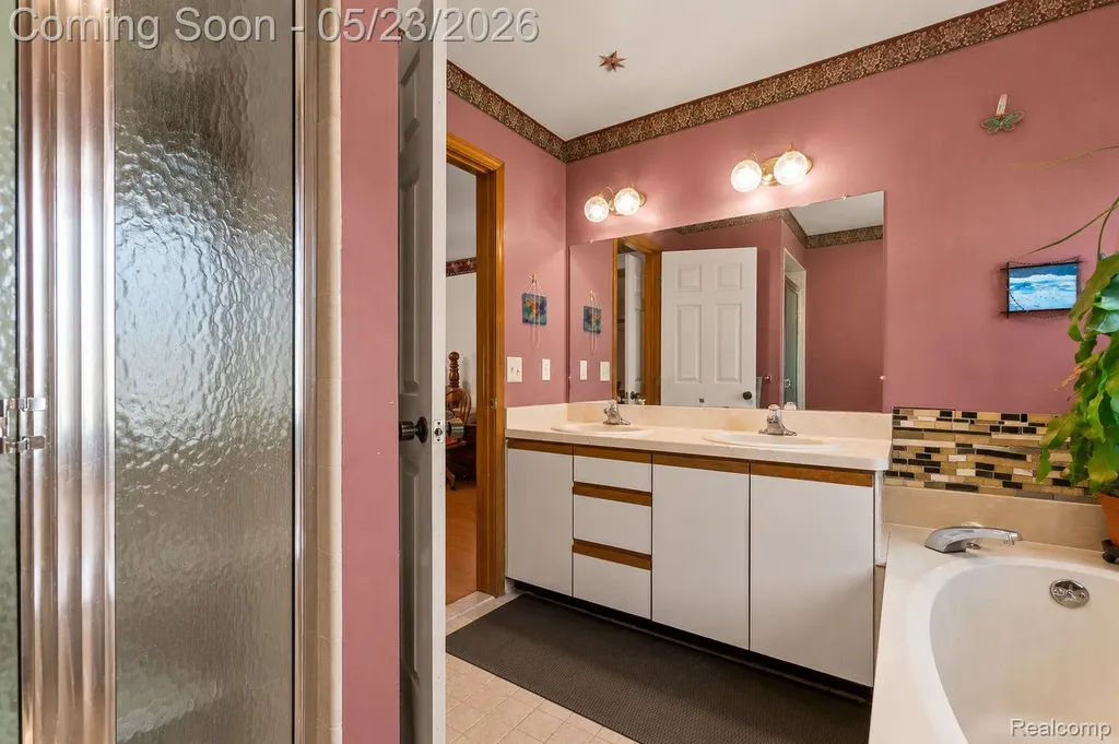 19767 Liverpool Avenue Livonia City MI 48152