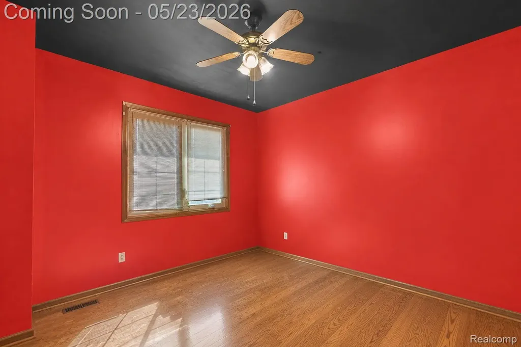 19767 Liverpool Avenue Livonia City MI 48152