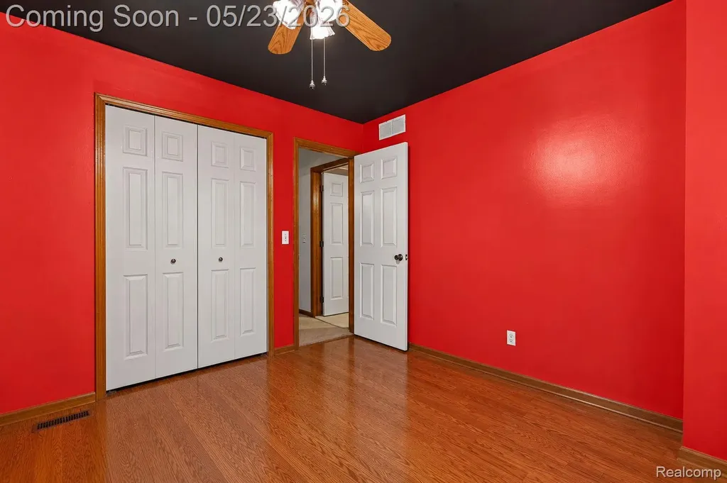 19767 Liverpool Avenue Livonia City MI 48152