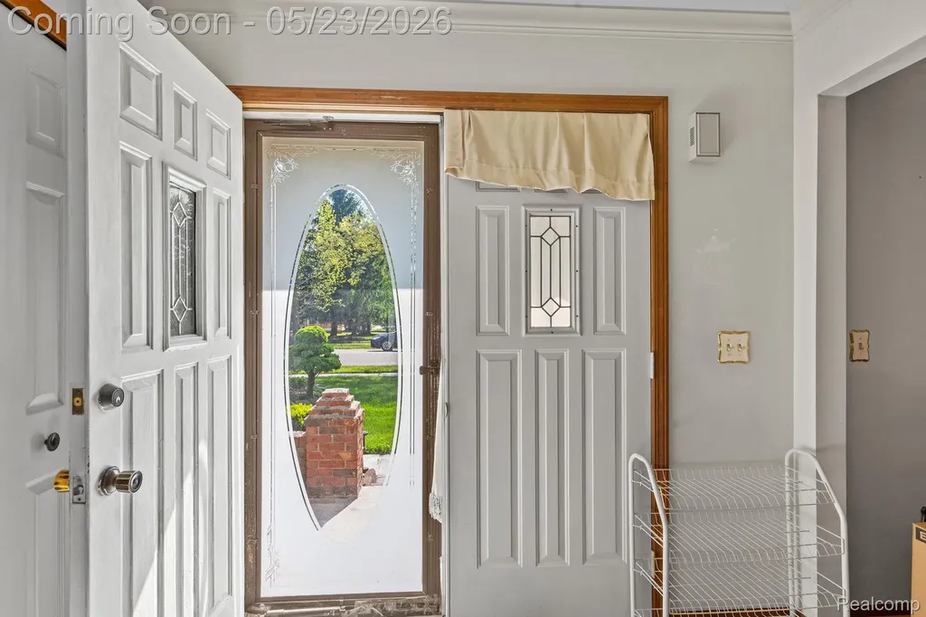 19767 Liverpool Avenue Livonia City MI 48152