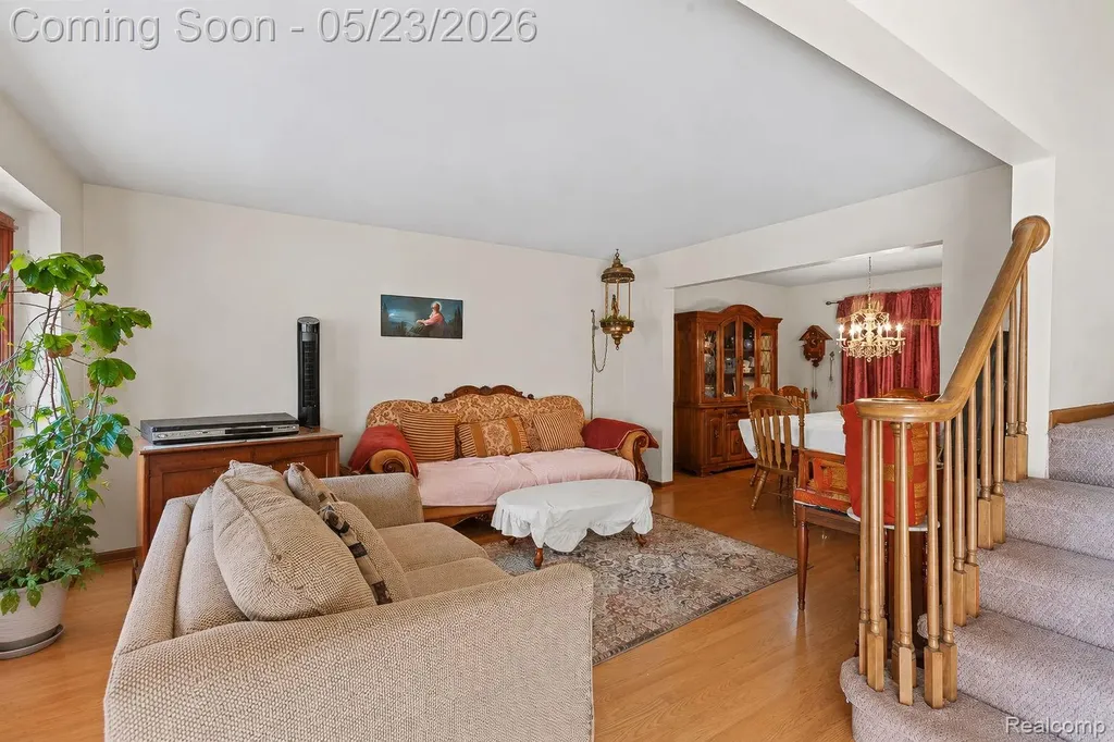 19767 Liverpool Avenue Livonia City MI 48152