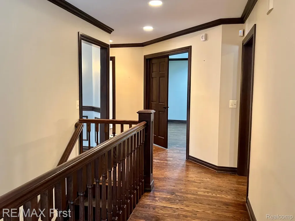 2483 Hickory Glen Drive Bloomfield Hills City MI 48304