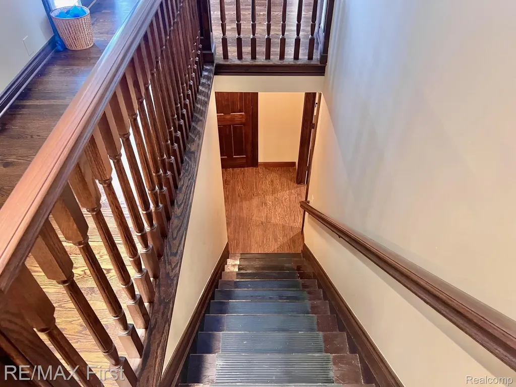 2483 Hickory Glen Drive Bloomfield Hills City MI 48304
