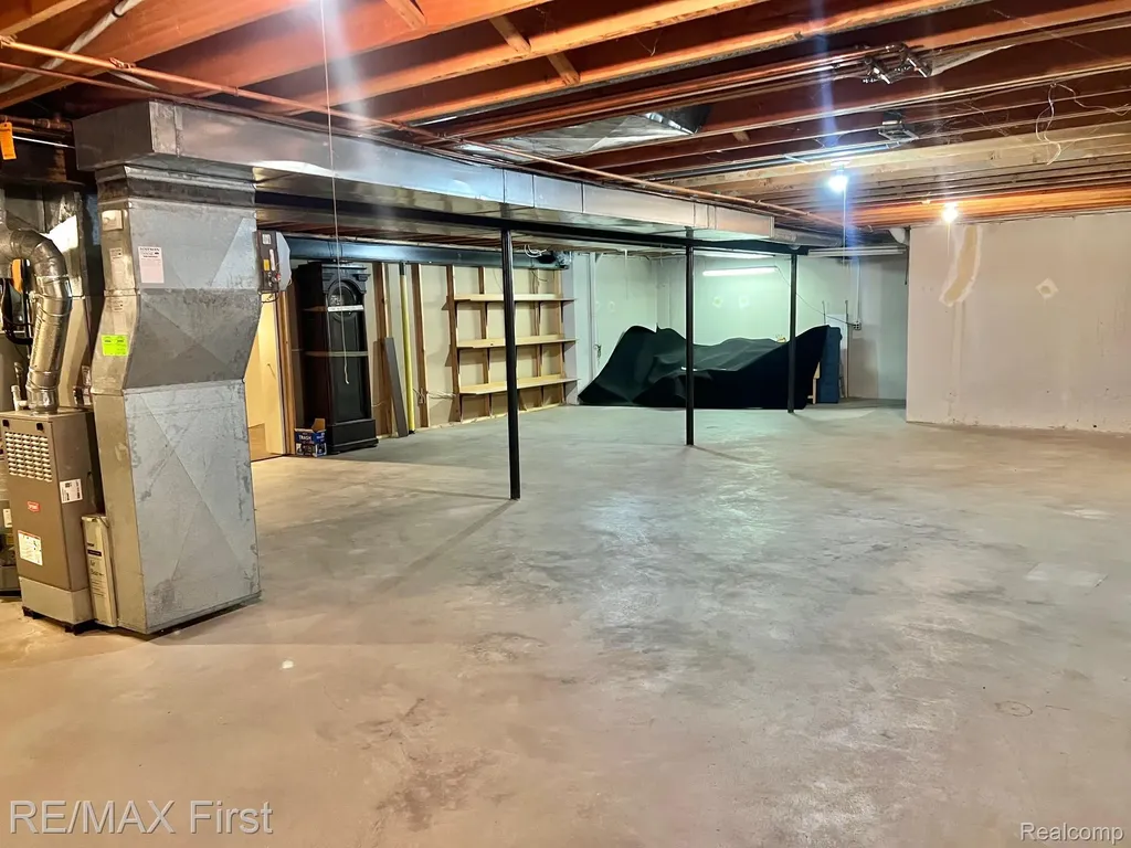 2483 Hickory Glen Drive Bloomfield Hills City MI 48304