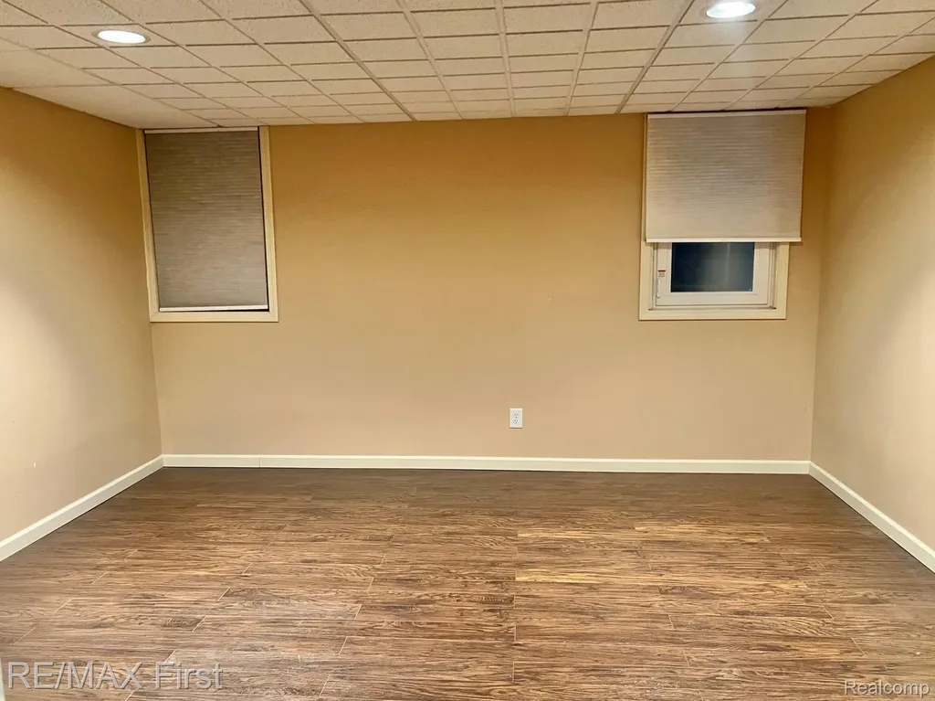 2483 Hickory Glen Drive Bloomfield Hills City MI 48304