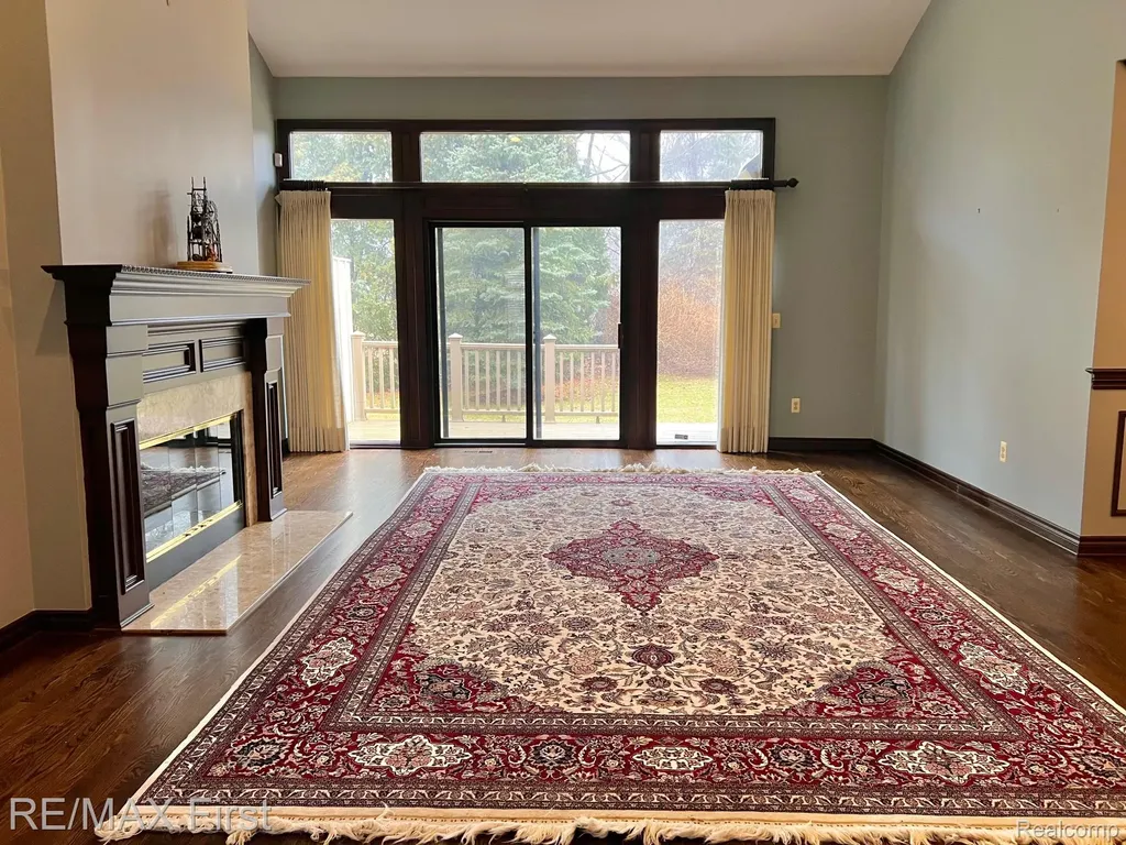 2483 Hickory Glen Drive Bloomfield Hills City MI 48304