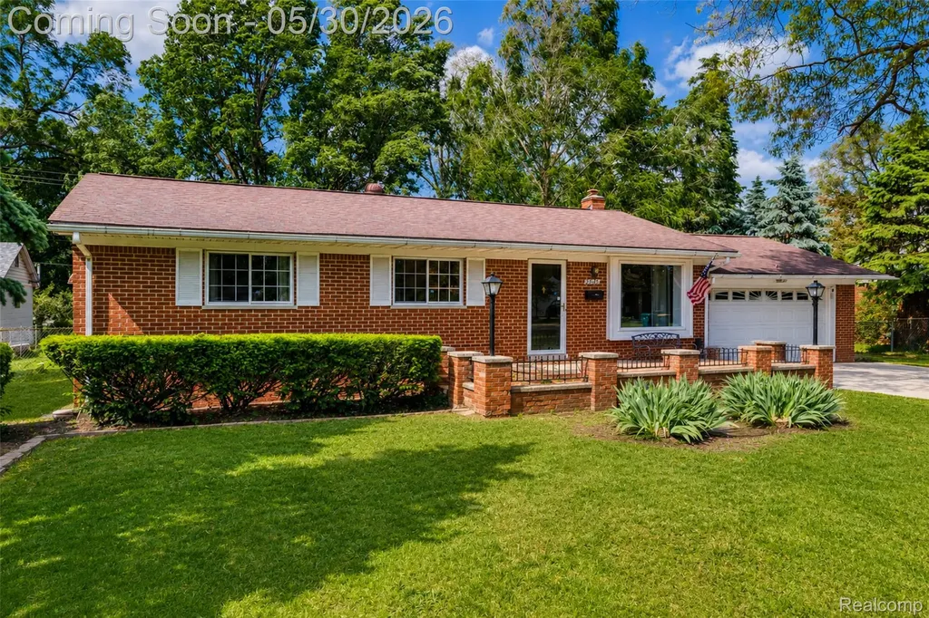 36900 Ferndale Street Romulus City MI 48174