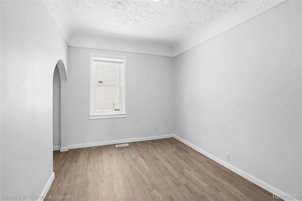 33805 Orangelawn Street Livonia City MI 48150