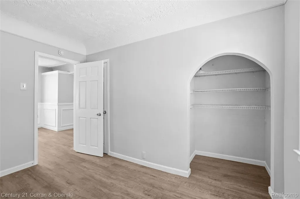 33805 Orangelawn Street Livonia City MI 48150