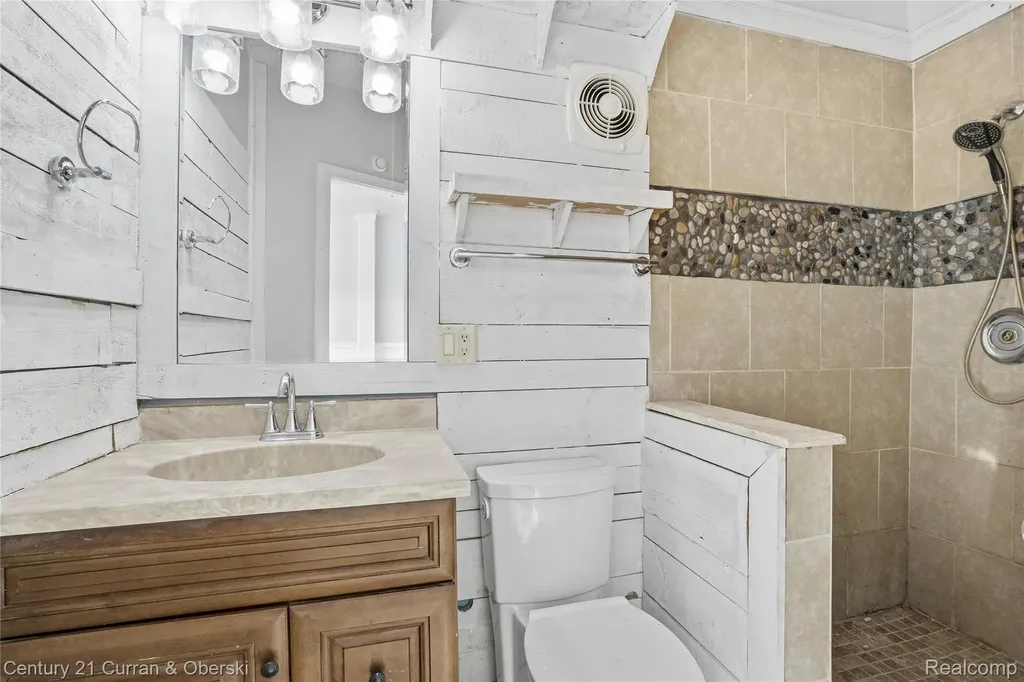 33805 Orangelawn Street Livonia City MI 48150