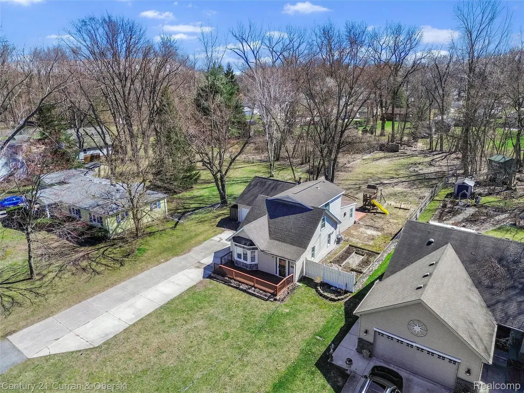 33805 Orangelawn Street Livonia City MI 48150