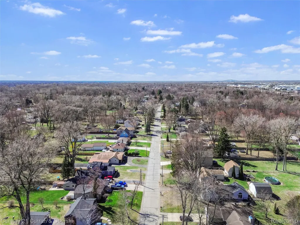 33805 Orangelawn Street Livonia City MI 48150