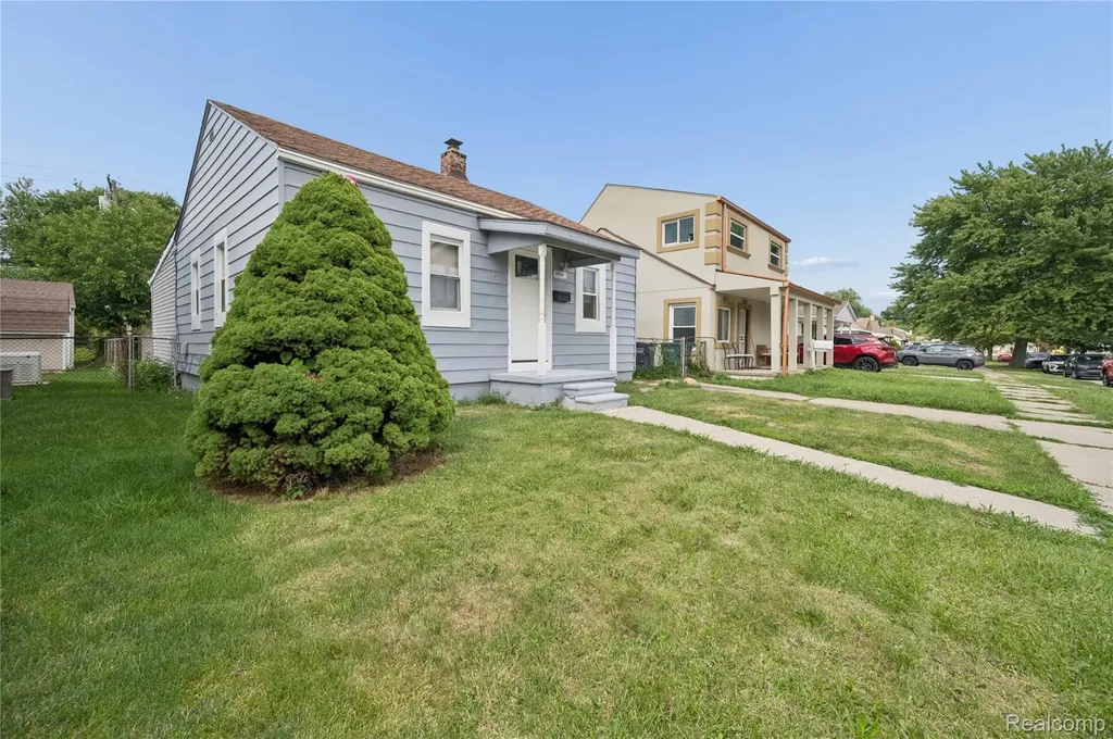 2036 Ford Boulevard Lincoln Park City MI 48146