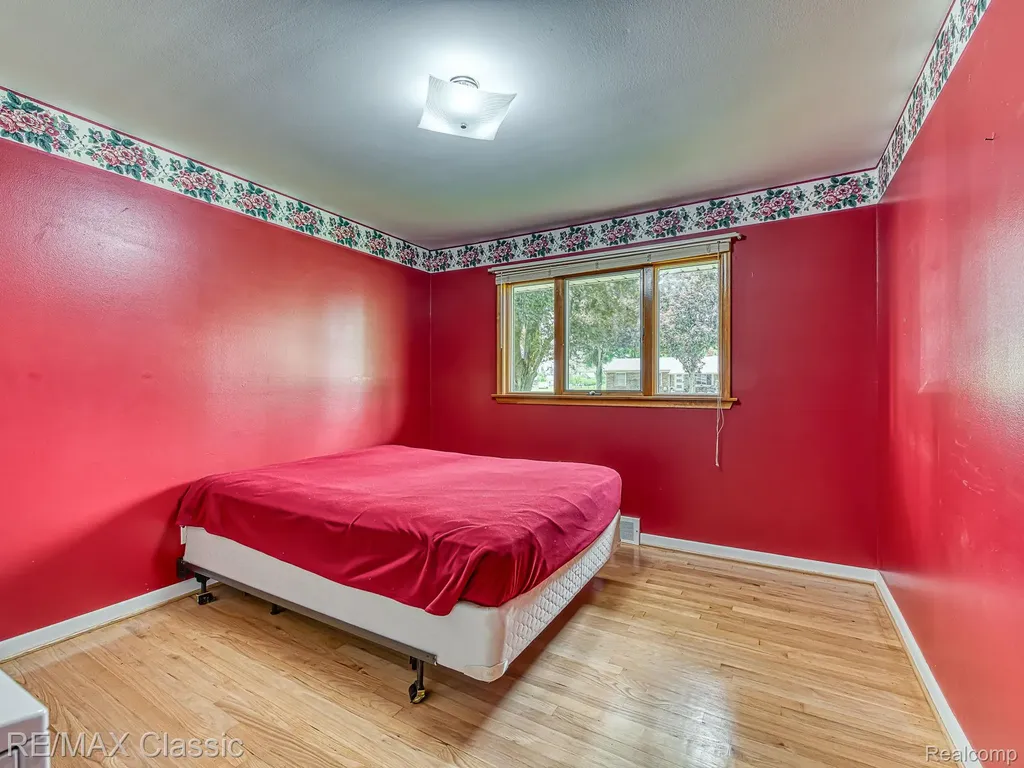11789 Julia Drive Green Oak Township MI 48189