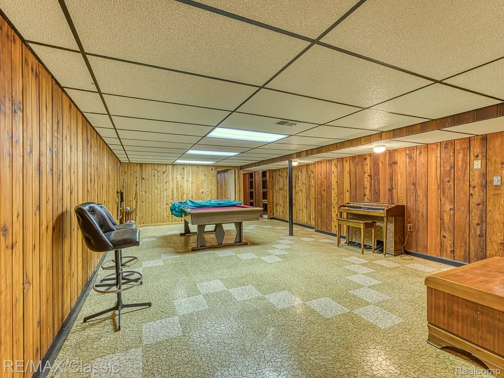 11789 Julia Drive Green Oak Township MI 48189