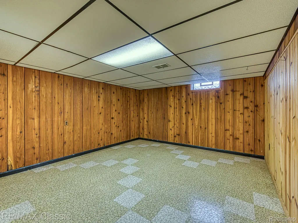 11789 Julia Drive Green Oak Township MI 48189