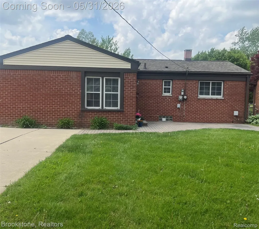 2664 Sparta Drive Troy City MI 48083