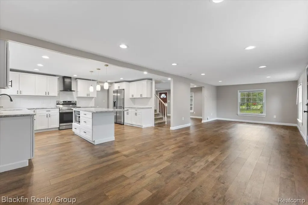 1415 John R Road Rochester Hills City MI 48307