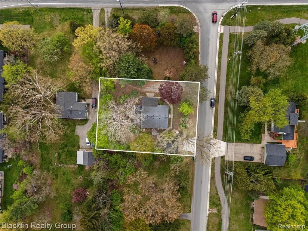 1415 John R Road Rochester Hills City MI 48307
