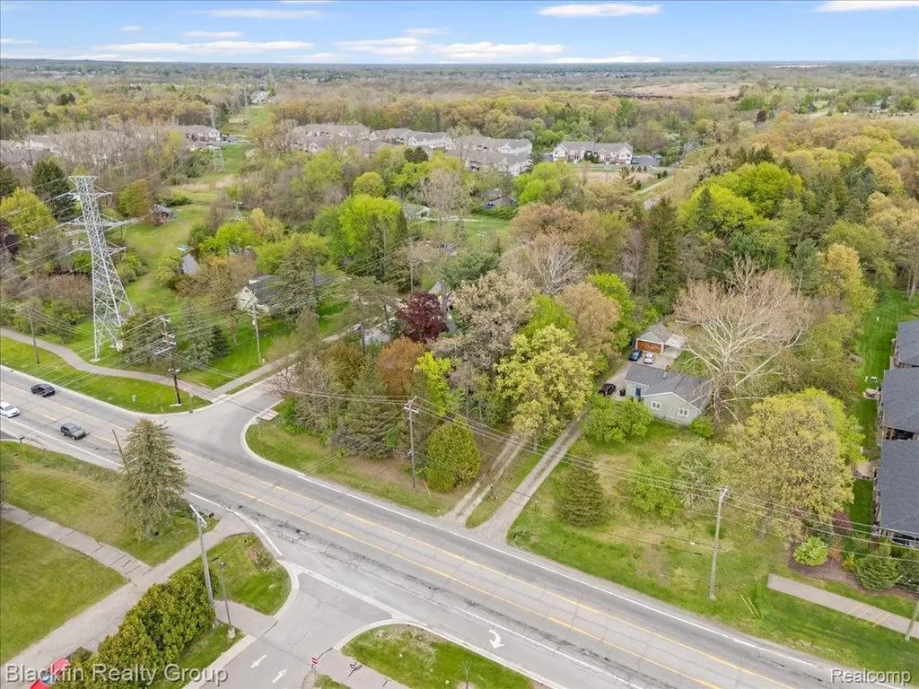 1415 John R Road Rochester Hills City MI 48307