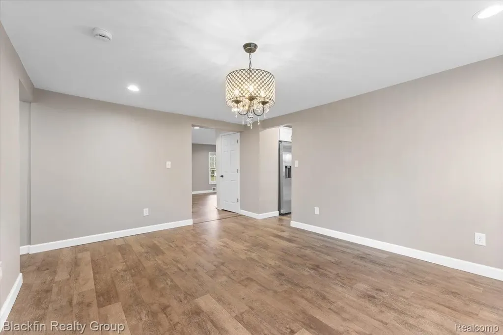 1415 John R Road Rochester Hills City MI 48307